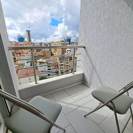Pazari Luxury Central Apartment Tirana Buitenkant foto