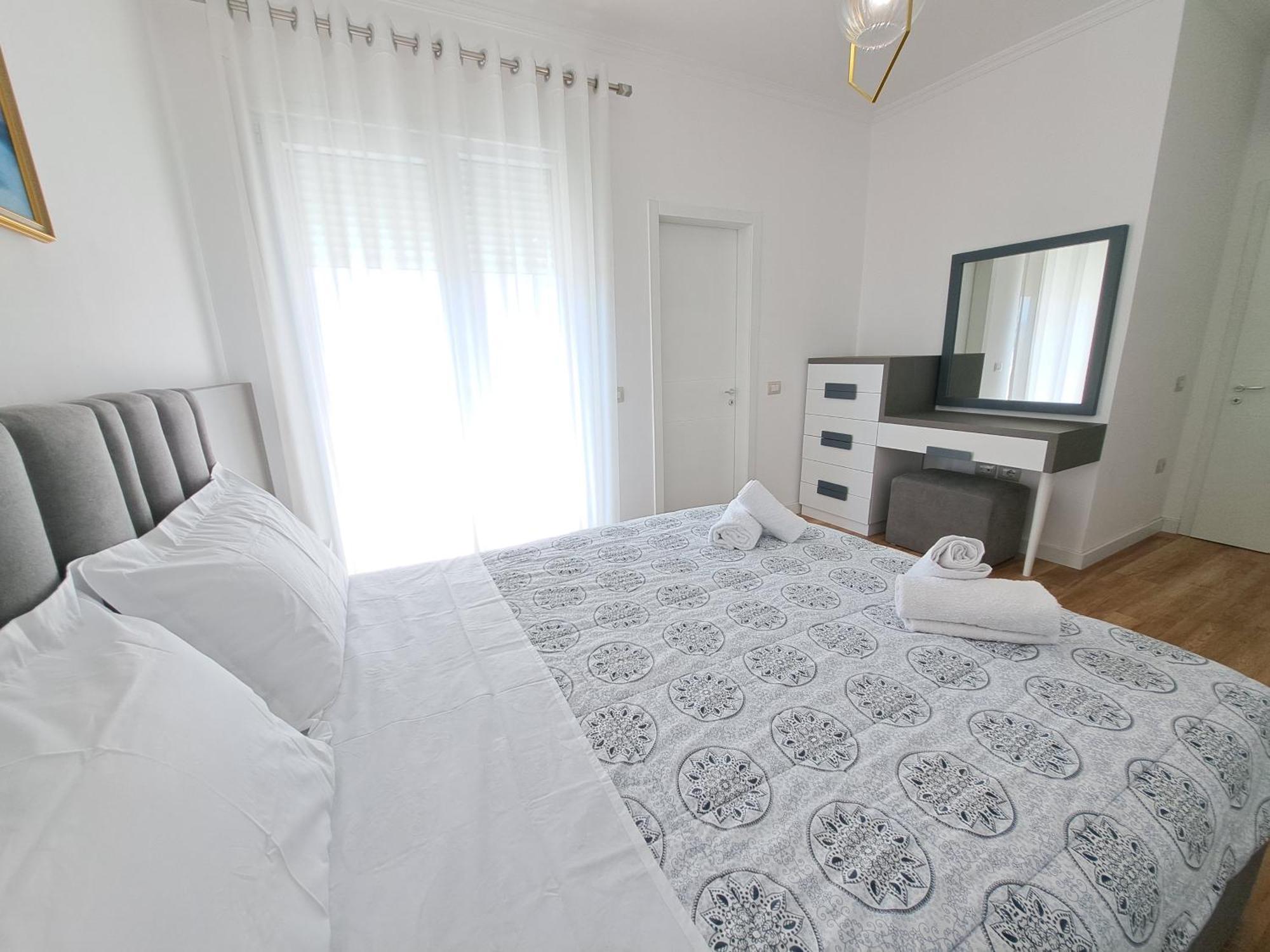 Pazari Luxury Central Apartment Tirana Buitenkant foto