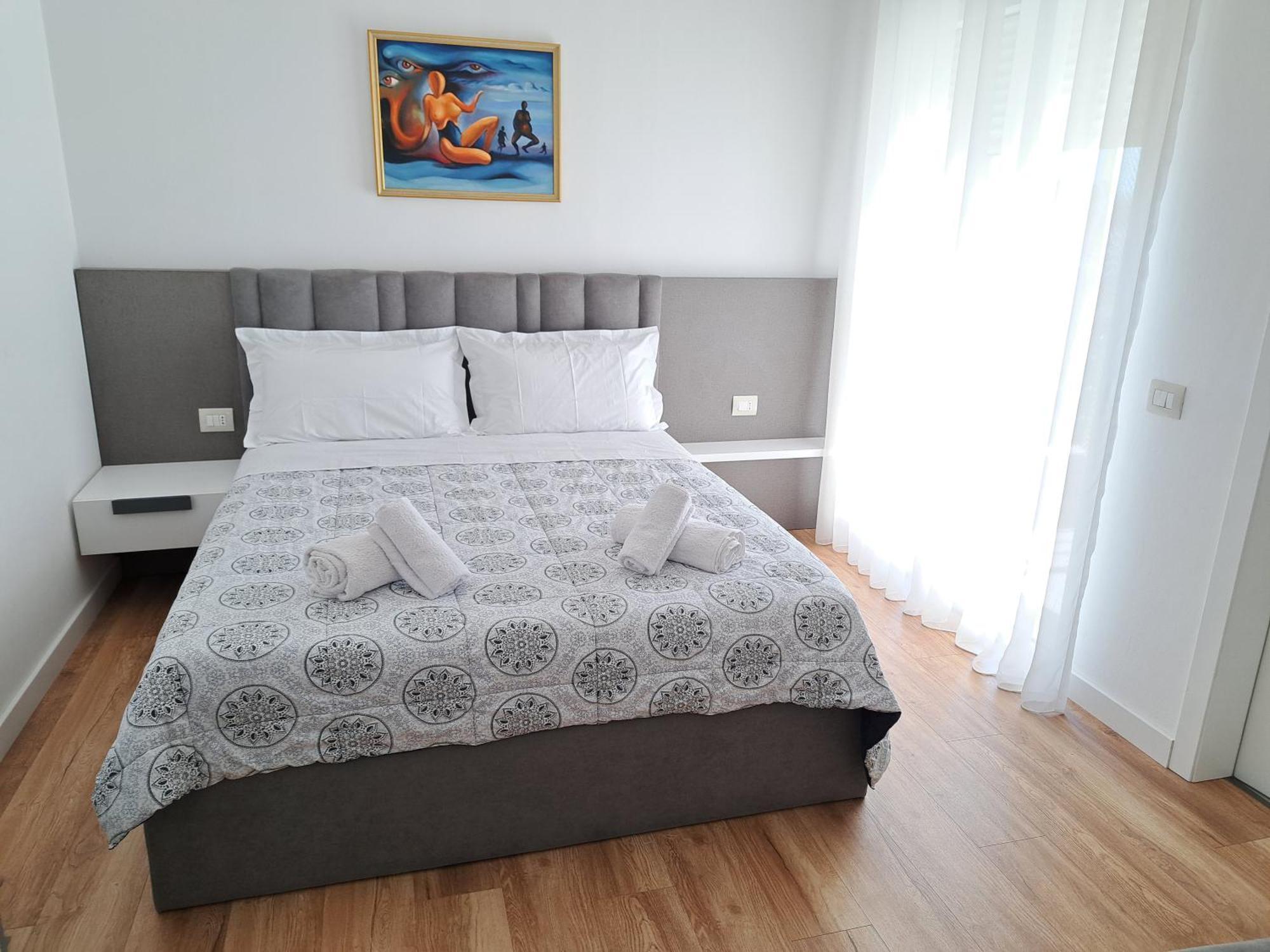 Pazari Luxury Central Apartment Tirana Buitenkant foto
