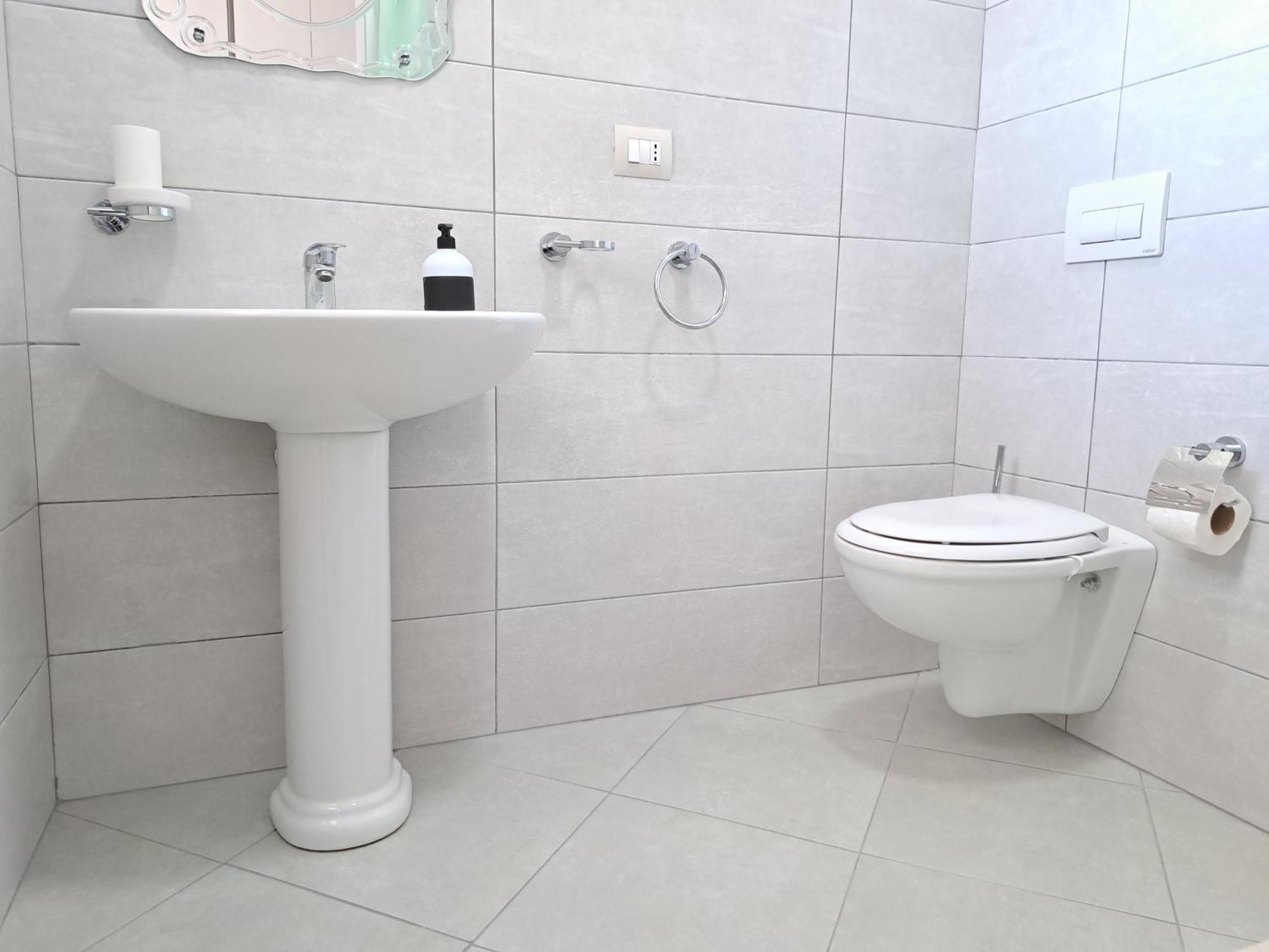Pazari Luxury Central Apartment Tirana Buitenkant foto