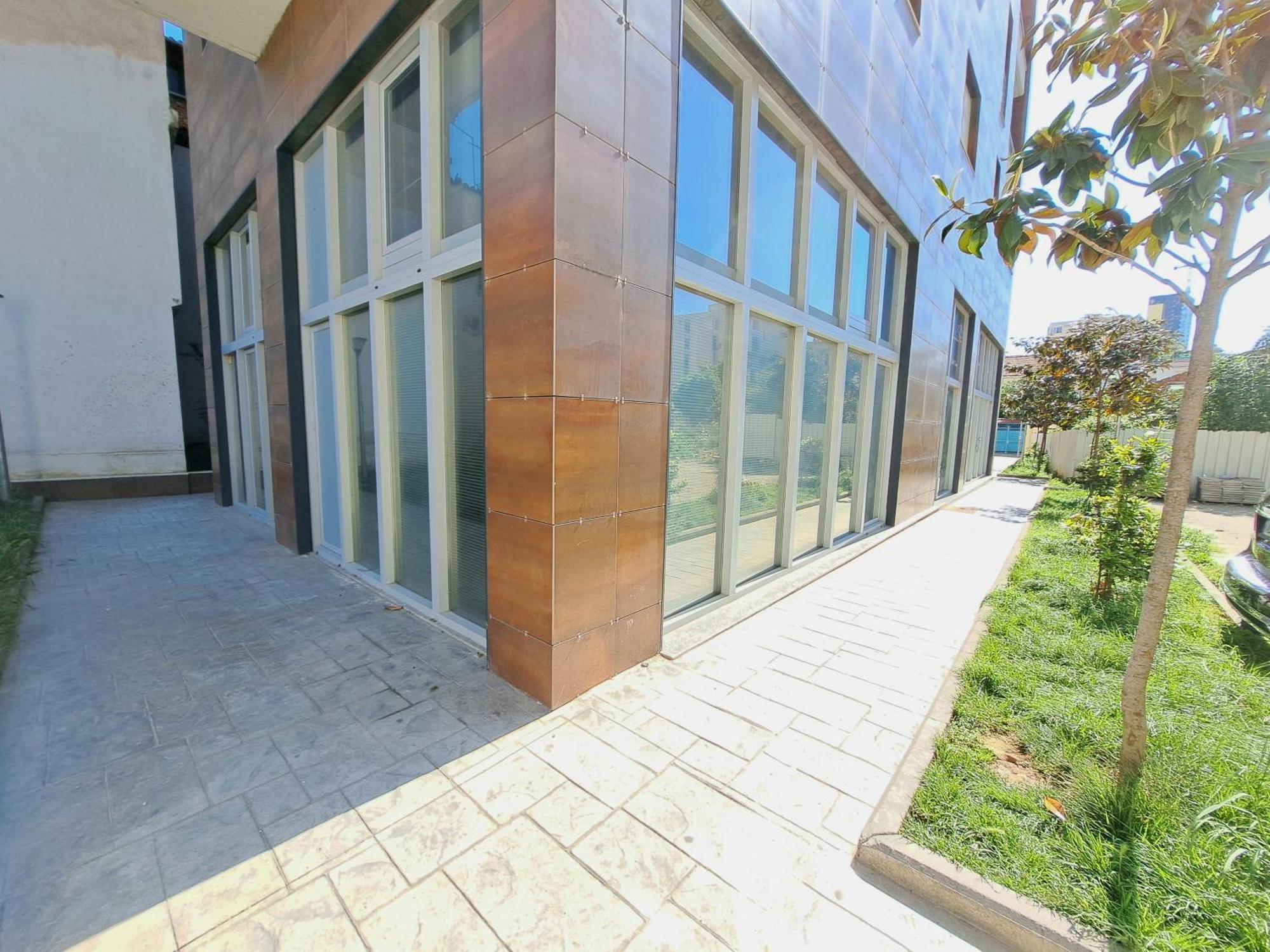 Pazari Luxury Central Apartment Tirana Buitenkant foto