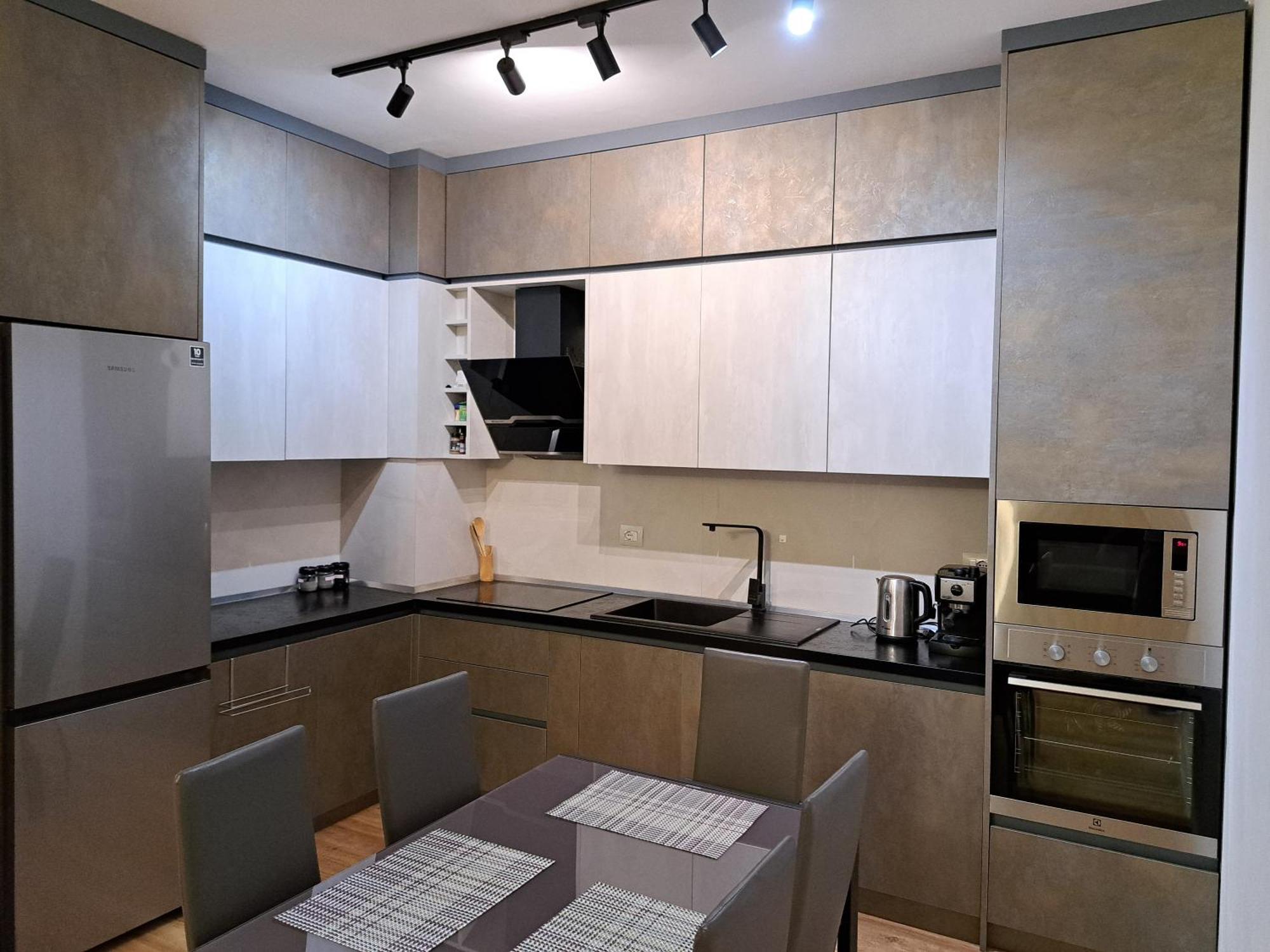 Pazari Luxury Central Apartment Tirana Buitenkant foto