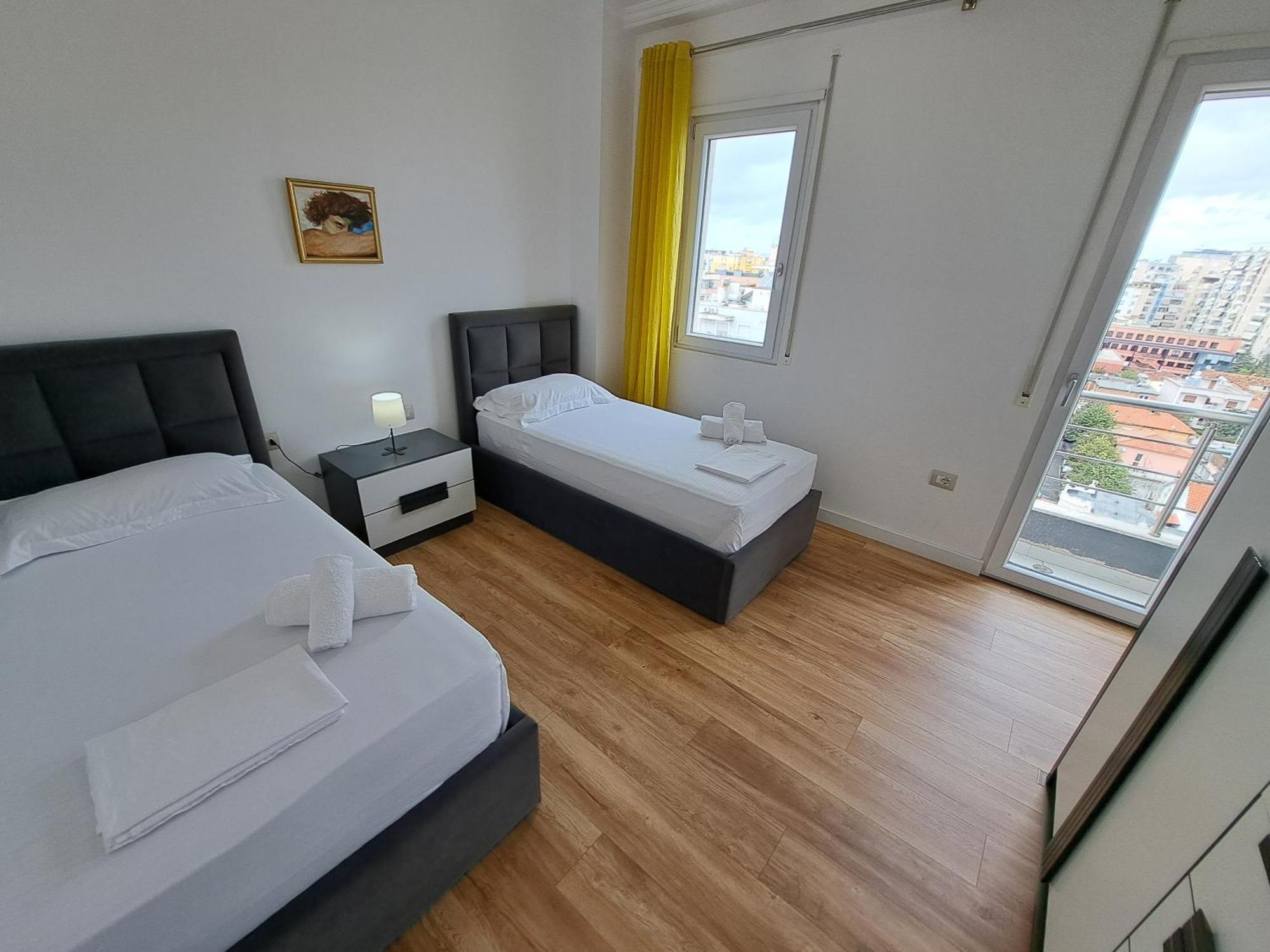 Pazari Luxury Central Apartment Tirana Buitenkant foto